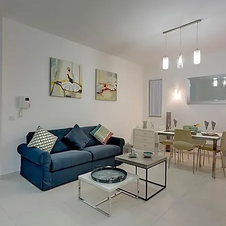 Modern In The Location, Perfect For Families 3*